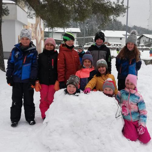 Kinder im Schnee