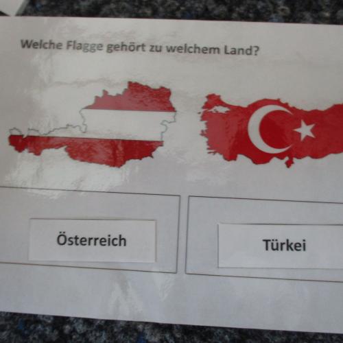 Skizze Österreich und Türkei in Farben der Fahne