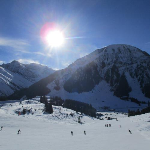 Panoramafoto - Berge mit Sonne