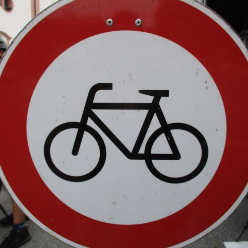 Verkehrsschild Radfahren verboten