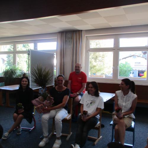 Lehrer und Schulwart